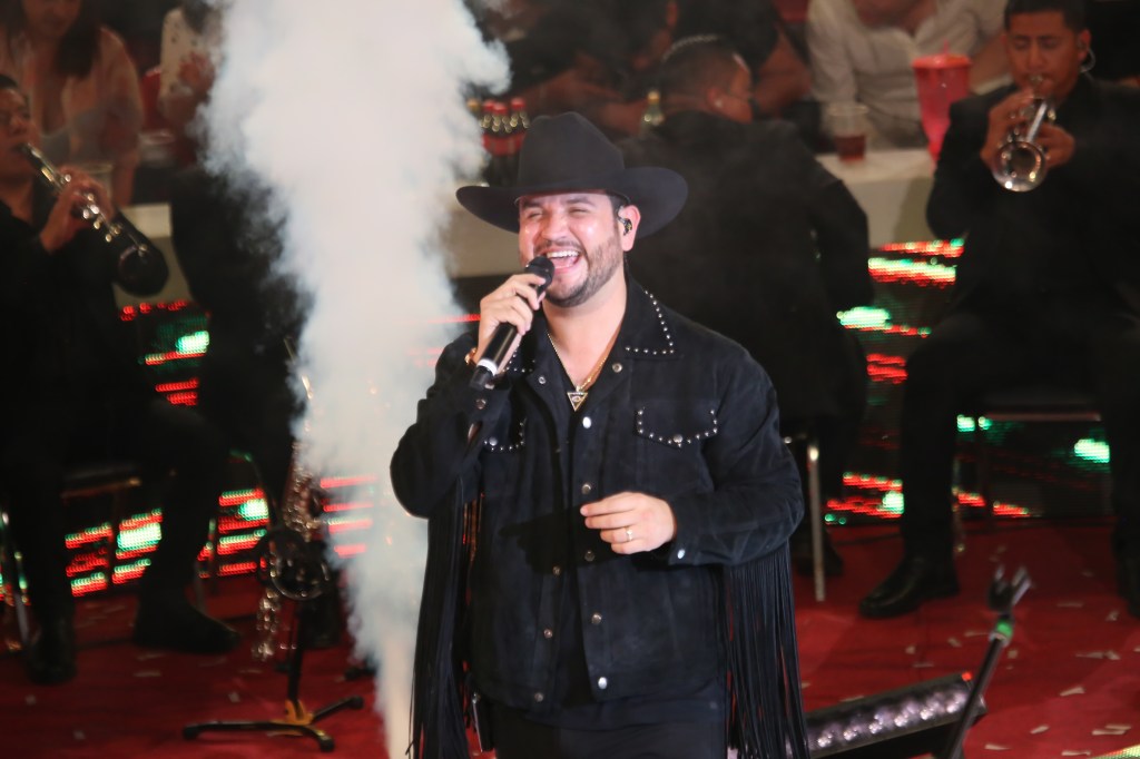 Da Edén Muñoz triunfal cierre al Palenque de la Feria de Santa&nbsp;Rita